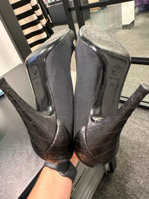 Chanel Sz 40  Black Quilted Heels Shoes Peep Toe