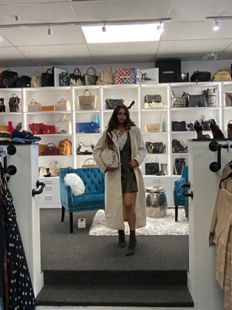 Pretty Little Thing Sz 2 Cream Fleece Coat