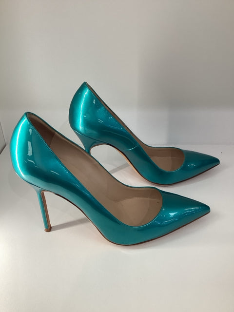 Sz 37.5 Manolo Blahnik Emerald Heels Pumps
