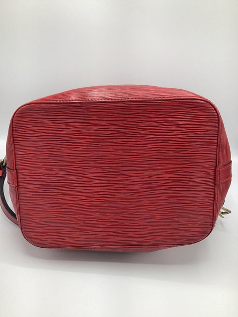 Pre Owned Louis Vuitton Epi Noe Bucket Handbag