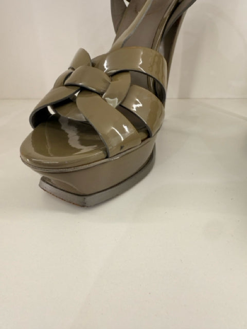 Pre Owned Yves Saint Laurent z 40 Designer Patent Leather Tribute Tuape Neutral Shoes