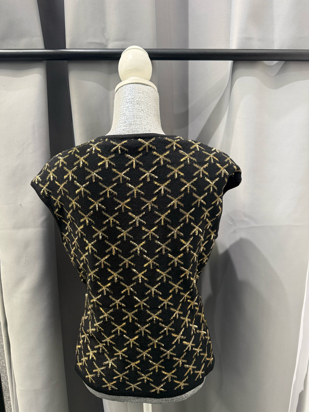 Chanel SS Cap Slv Gold Sequin Print Tpo Size 40