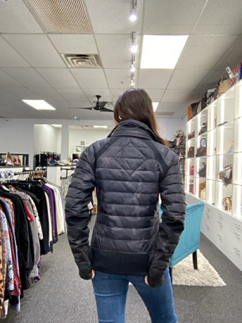 Canada Sz M Black Camo Goose Jacket