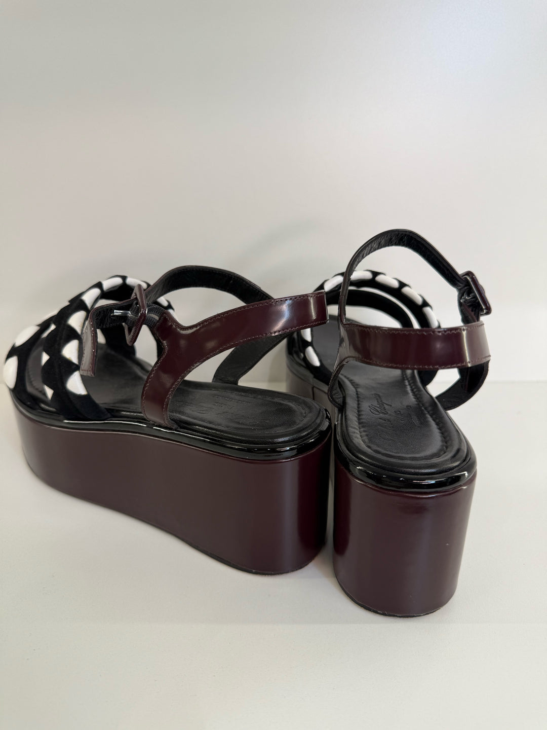 Robert Clergerie Wedge Sandles Sz 39