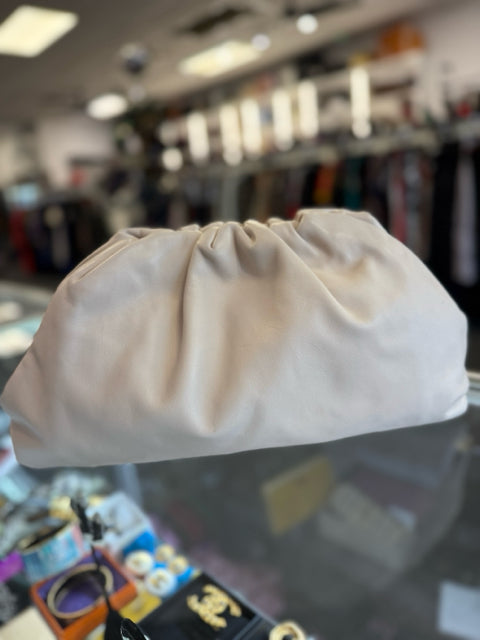 Bottega Veneta Leather Designer The Pouch