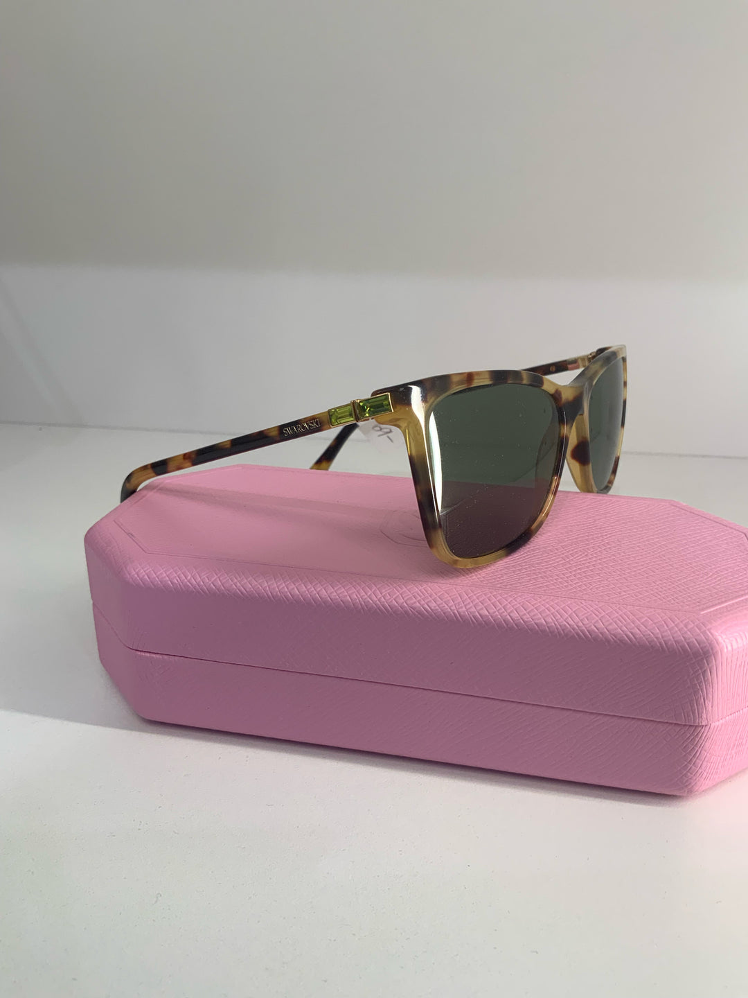 Swarovski Square Tortoise Shell w/case