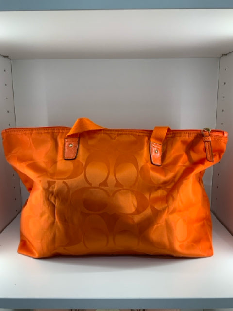 Pre Owned Coach Tote zip top nylon CC print