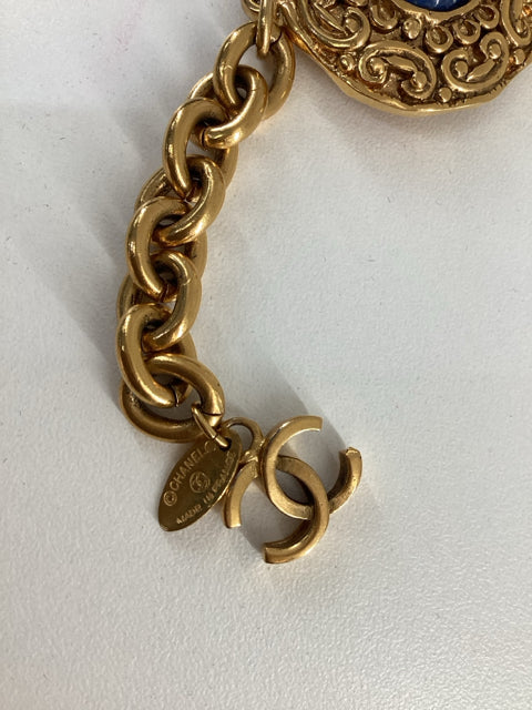 Vintage Chanel Blue & Gold Baroque bracelet 4-blue Gripoix glass cabochons IN BOX Bracelet