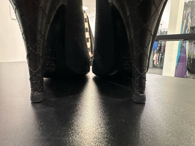 Chanel Sz 40  Black Quilted Heels Shoes Peep Toe