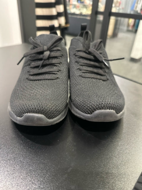 Sz 9 Skechers Black Slip On Sneakers Shoes