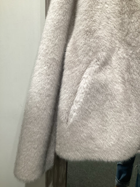 Chic Gray Faux Fur Jacket. Sz M/L