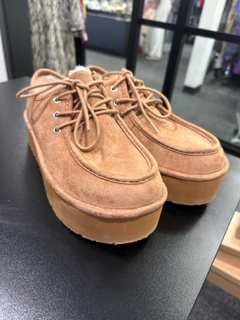 Madden Sz 9 Tan Moccasins Boots Shoes