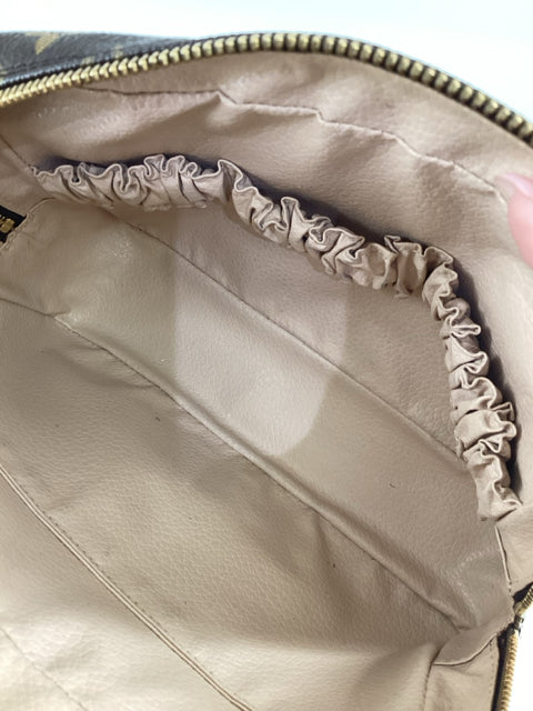 Pre Loved Louis Vuitton Cosmetic Case