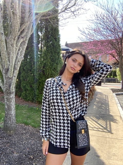 Salvatore Ferragamo Black/White Blouses Shirts Button Up