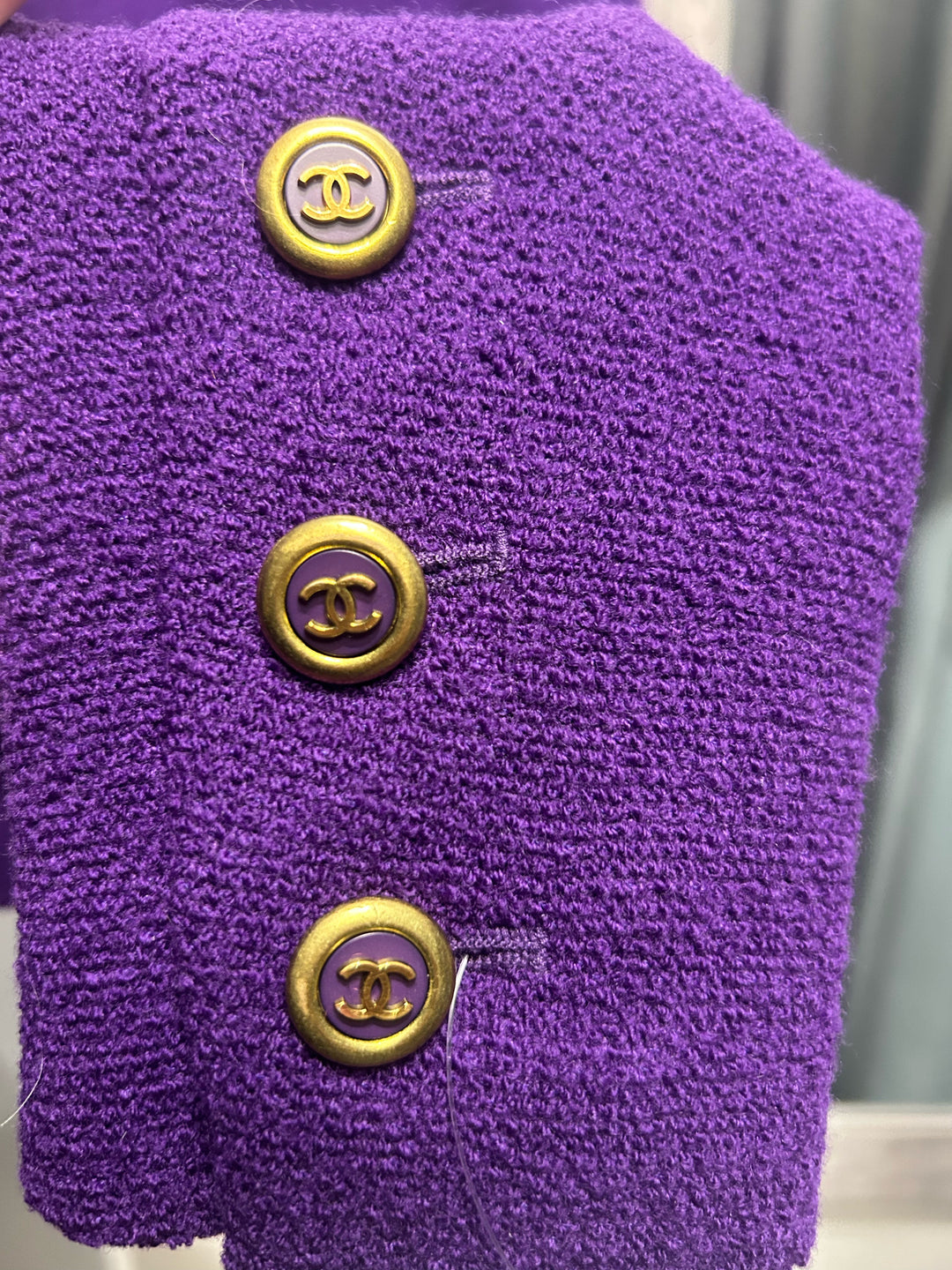 Chanel 2 PIECE SUIT WITH GOLD/PURPLE braque BUTTONs Sz 36