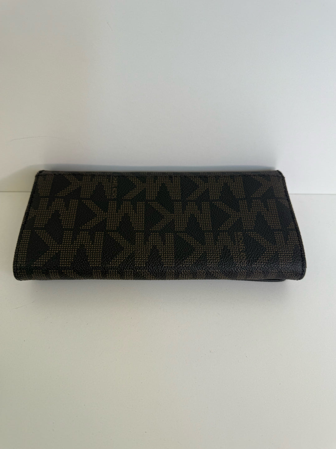 Michael Kors Logo Wallet