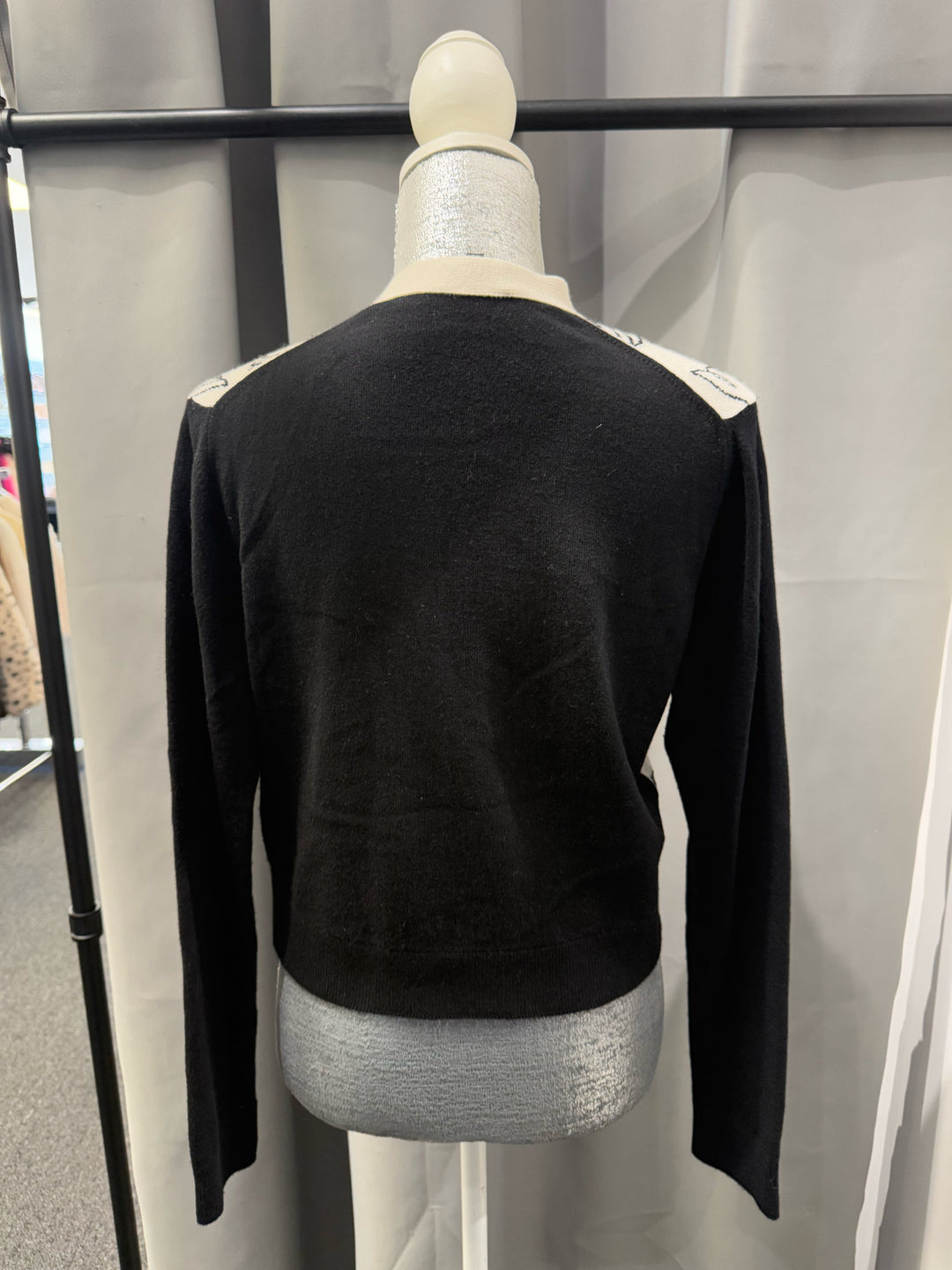 Chanel 22C Dove Print Cashmere Cardigan w/CC Buttons Size 40