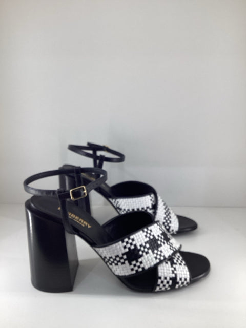 Pre Owned Burberry Sz 9 Woven Leather Castlebar Chunk Heels Designer Shoes