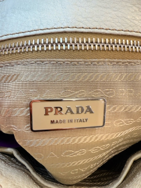 Prada Vitello Daino Pushlock Designer Bag