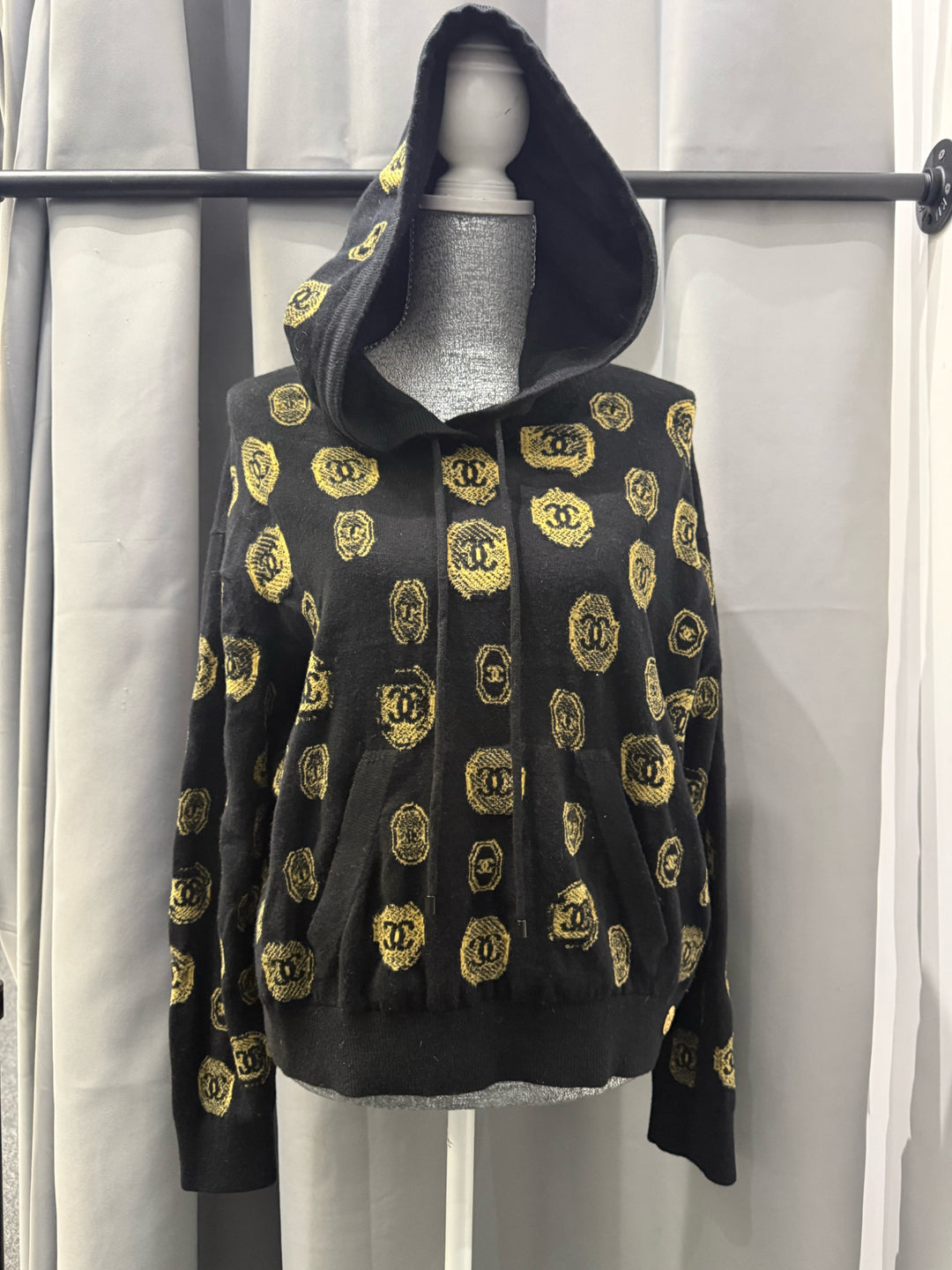 Chanel 2021L/S Cashmere Hooded Sweater Size 36