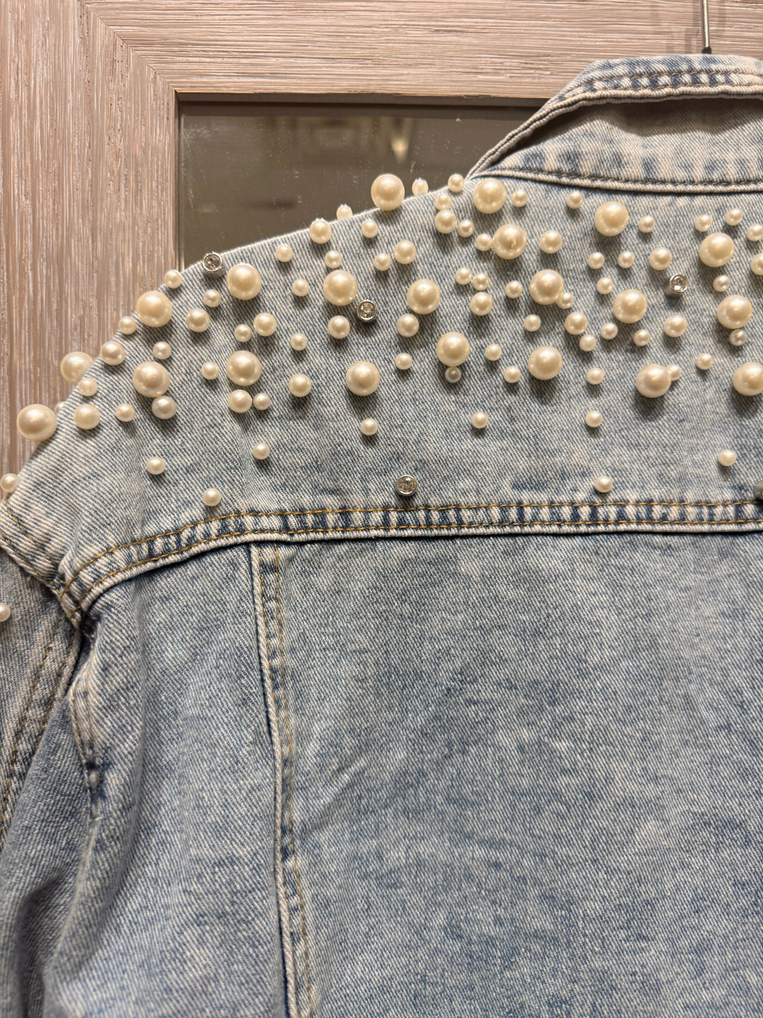 Classic Jacket Vintage Wash Jean Jacket w/ Pearls Sz XL