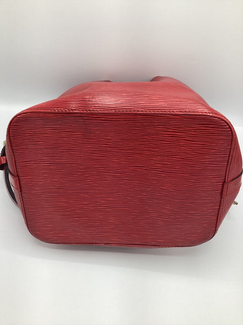 Pre Owned Louis Vuitton Epi Noe Bucket Handbag