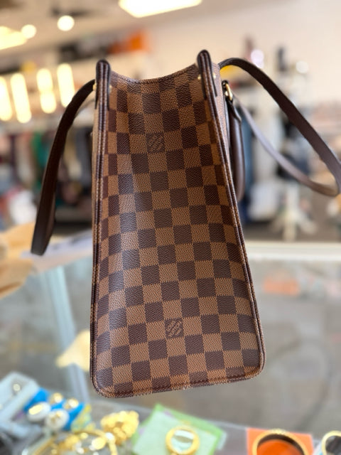 Pre Owned Louis Vuitton OnTheGo MM Designer Hand Bag