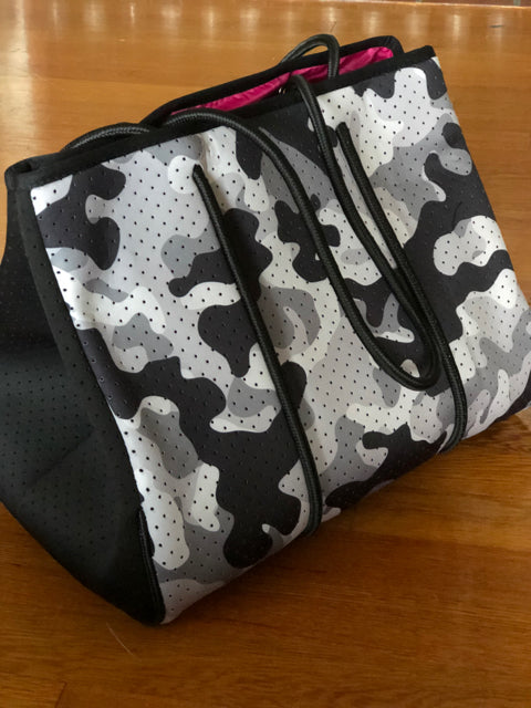 Neoprene Gray Camo w Pink Neon Stripe Tote