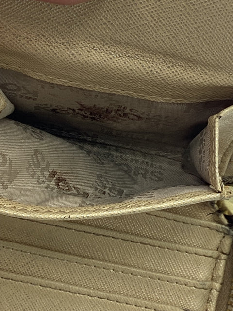 Michael Kors Zippered Bilfold Wallet