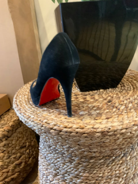 Christian Louboutin Suede Peep Toe Sz 38 Shoe
