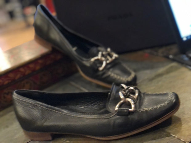 Prada Leather Box Toe Flat Sz 38 Shoe
