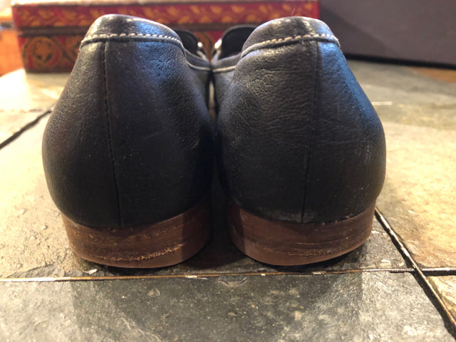 Prada Leather Box Toe Flat Sz 38 Shoe