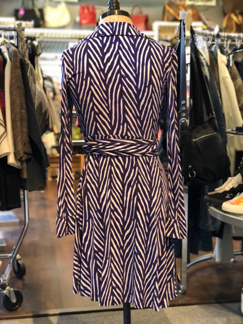 Diane Von Furstenberg Print Wrap Dress Sz Small