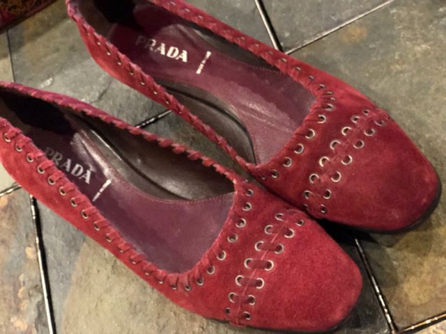 Prada Suede  Flat Pump Sz 38 Shoe