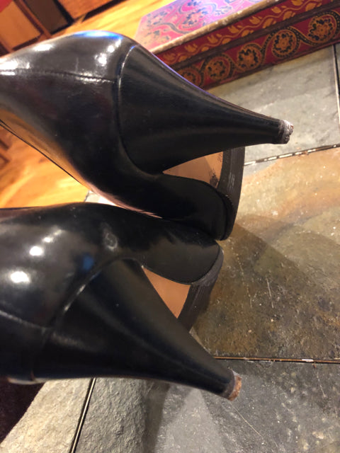 Gucci Vintage Sz 38.5 Pump GG Charm  Shoe