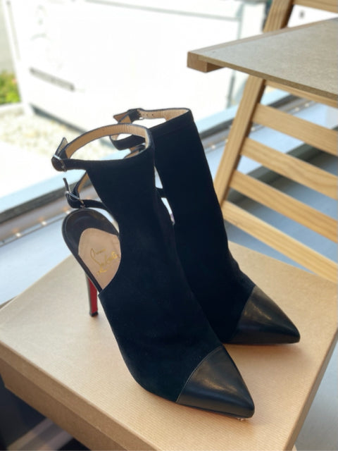 Christian Louboutin Lynn Open Back Ankle  Boot Sz 39.5 Shoe