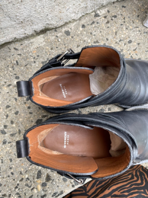 Givenchy Shoe Bottine Plate Mode Low Boot Size 39.5