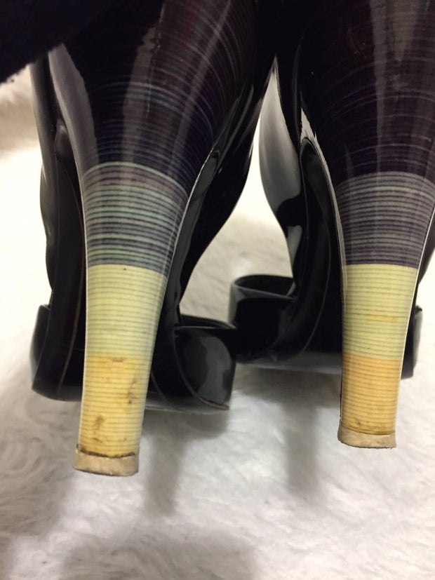 Salvatore Ferragamo D'Orsay Black Patent Leather Pump Rainbow Stripe Heel Shoe