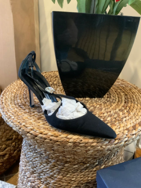 Manolo Blahnik Arianna Sz 38 Shoe
