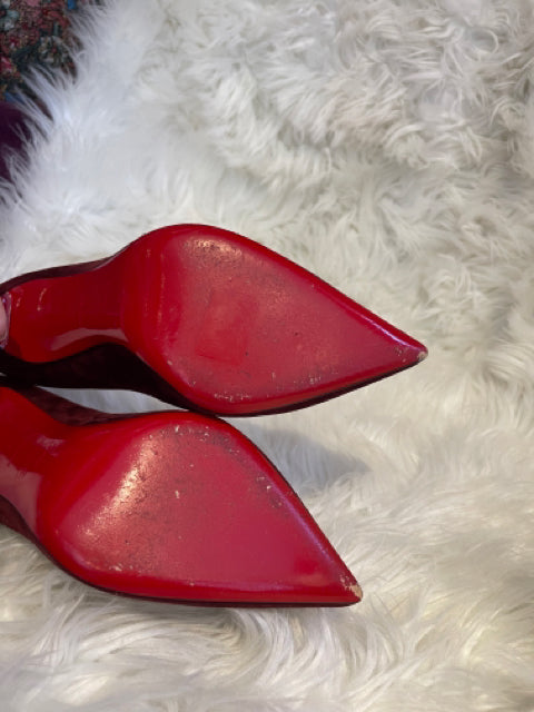 Christian Louboutin Suede Pump Sz 40 Shoe