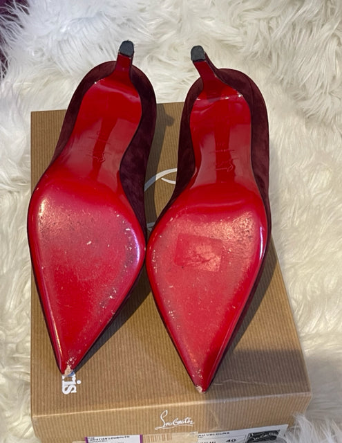 Christian Louboutin Suede Pump Sz 40 Shoe