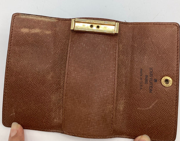 Authentic Pre Loved Louis Vuitton Key Holder