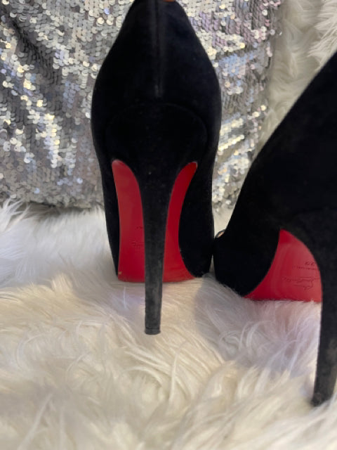 Christian Louboutin Sz 39 Suede Shoe Pump