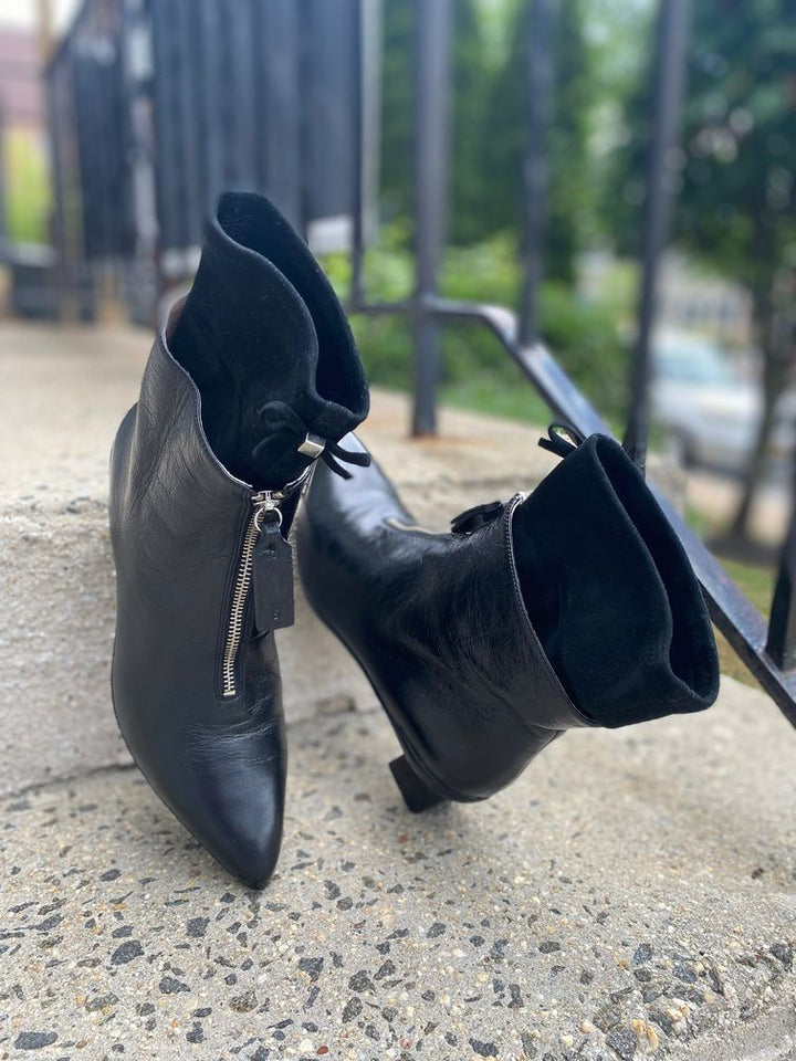Stuart Weitzman Granny Bootie Sz 8.5 Shoe