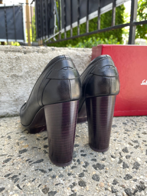 Salvatore Ferragamo Leann Platform Pump Size 8.5 Shoe