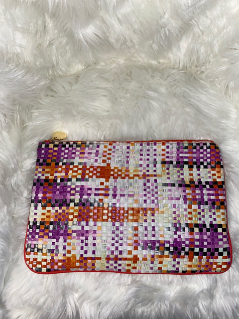 Deux Lux Zip Close Clutch