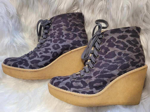 Stella McCartney Sz 37 Leopard Wedge Bootie