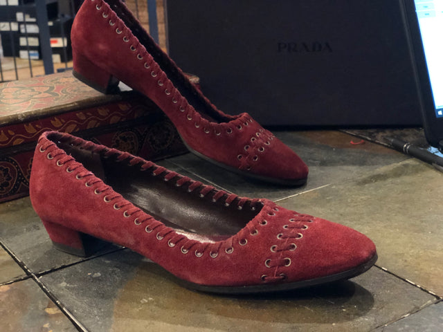Prada Suede  Flat Pump Sz 38 Shoe