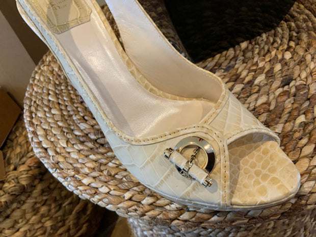 Dior Cannage Charm Peep Toe Sz. 38 Shoe