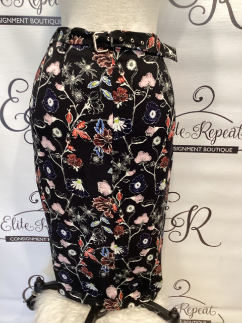 NWT A.L.C. Sz 6 Belted Floral Pencil Skirt    

100% Silk
Wrap skirt